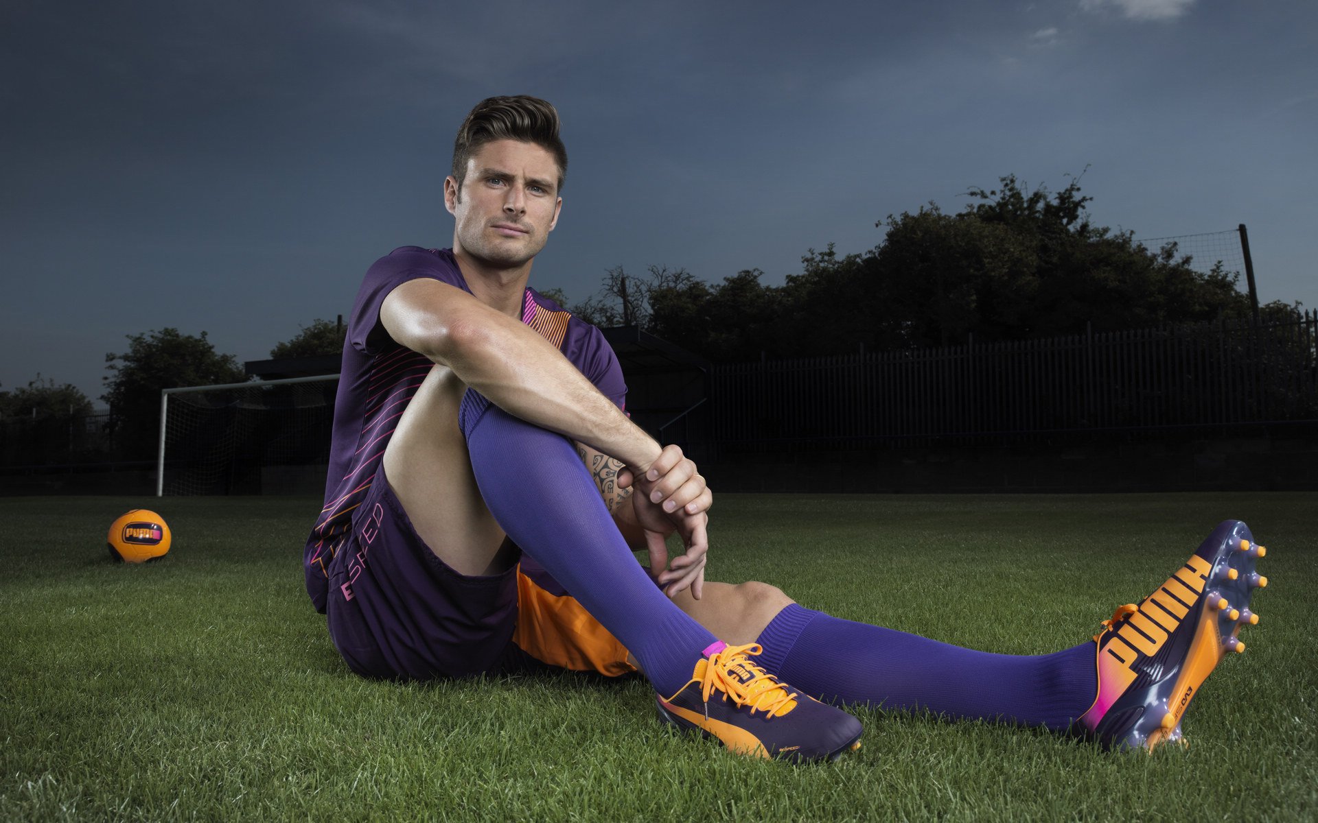 开云官方-传奇球员的“幕后故事”：他们的成功秘诀揭秘，十大传奇球员